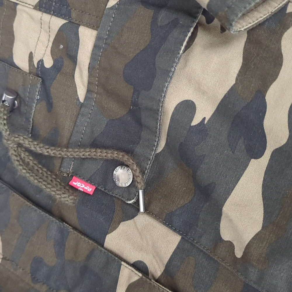 LEVI'S I NWT Green Camo Camouflage Zip-Front Fishtail Anorak Hooded Jacket, S - Picture 9 of 16